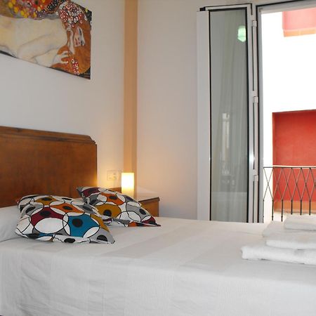 Karmapartment 2 Seville Luaran gambar