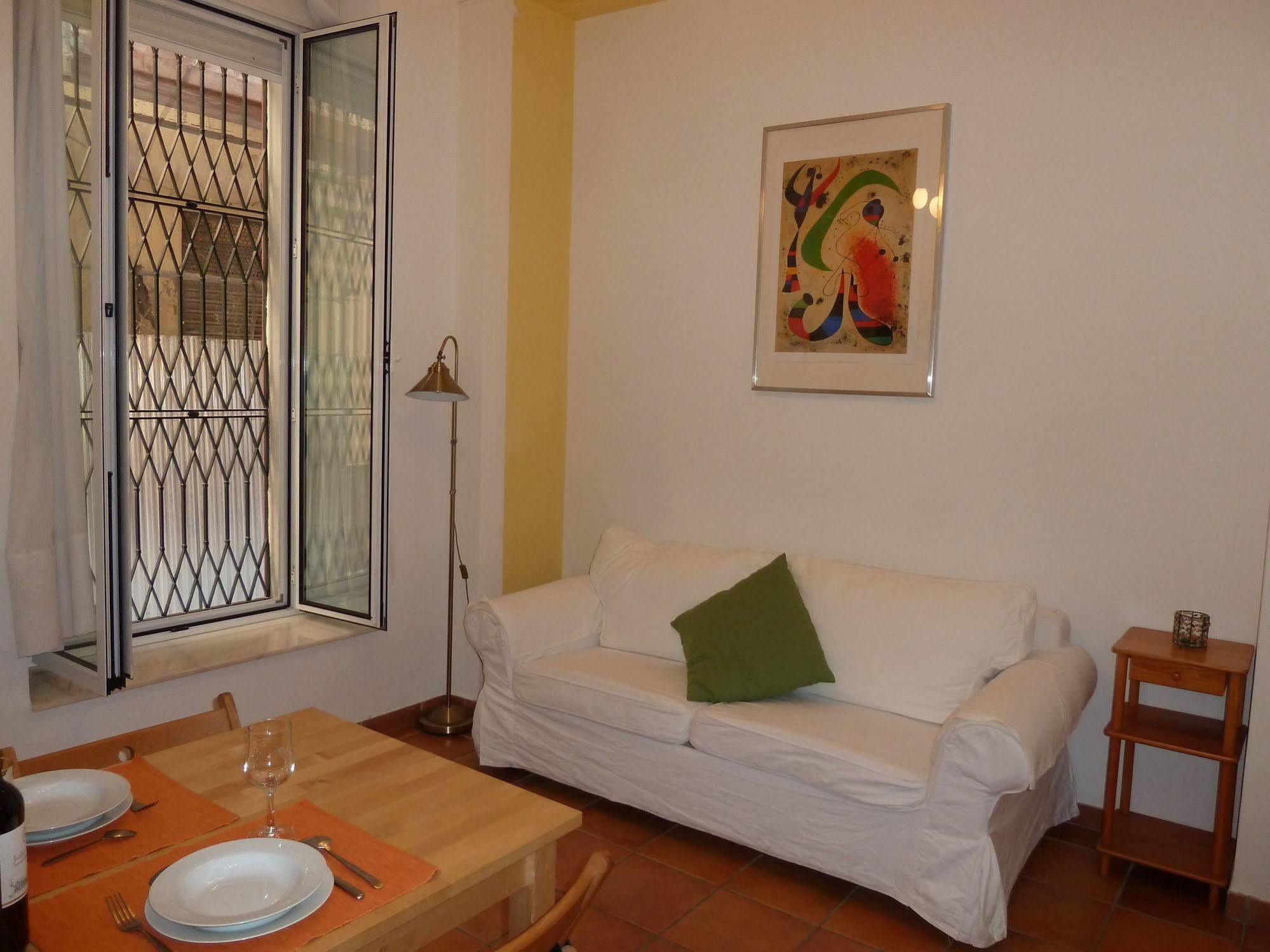 Karmapartment 2 Seville Luaran gambar